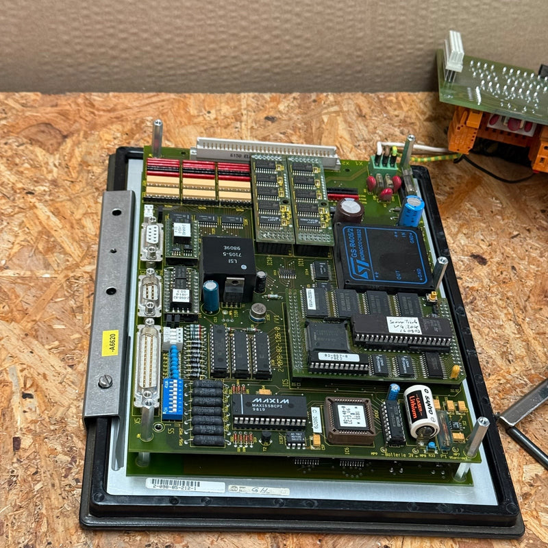 Krones – 2-098-85-212-1 – Servo Operator Interface / HMI Display Terminal