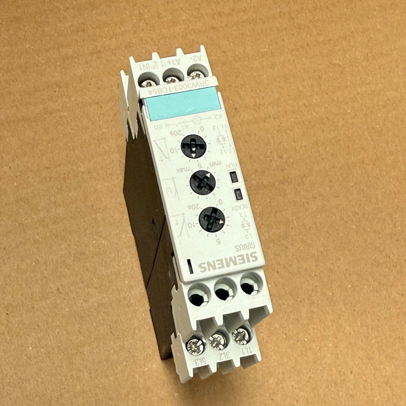 Siemens – 3RW3003-1CB54 – SIRIUS Soft Starter (3 A, 1.1 kW / 400 V)
