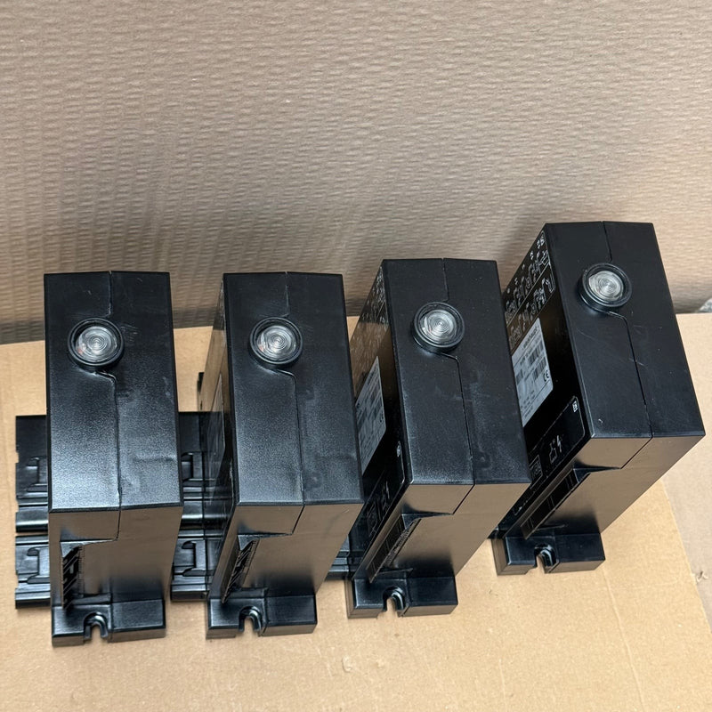 Siemens – LMO82.120C1WH – Burner Control Unit (Feuerungsmanager W-FM10)