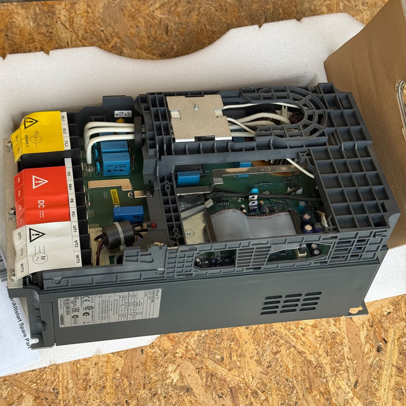 Schneider Electric – VX5A1HD18N4 – Altivar AC Variable Frequency Drive 18.5kW