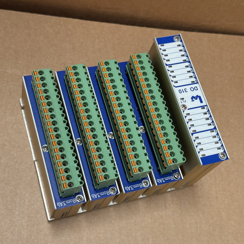Laj – DO310 - DO 310 / Automation module + 4X 8om3Ab
