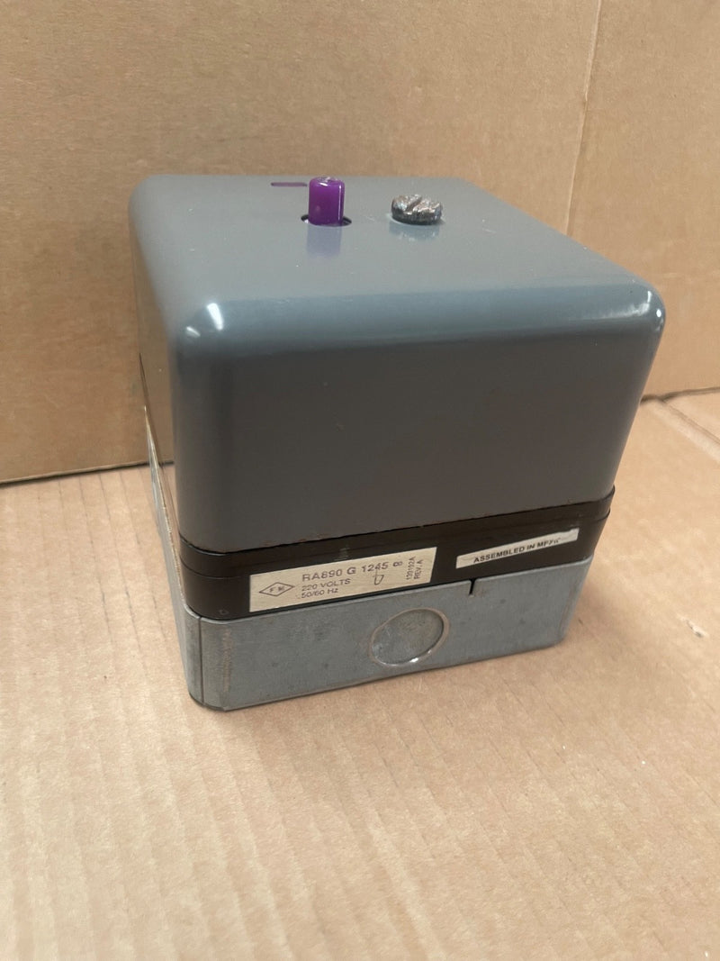 Honeywell – RA890G1245 – Protectorelay / Flame Safeguard Relay (220 V)