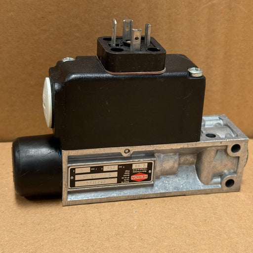Herion – 0821166 – 8D Series Flange Mount Electro-Mechanical Pressure Switch