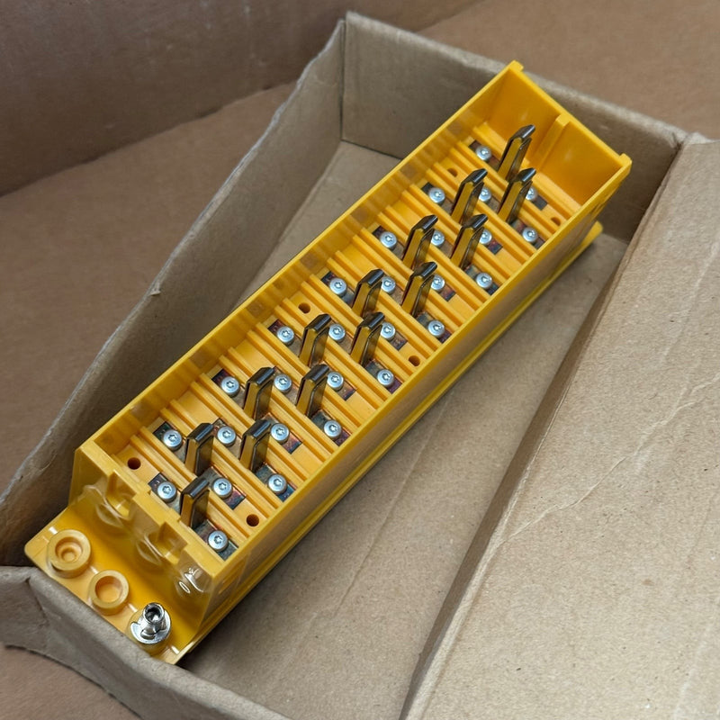 Siemens – 7XG2240-1AA00-0AA0 (2RMLB-S1) – Multi-Finger Test Plug with Leads