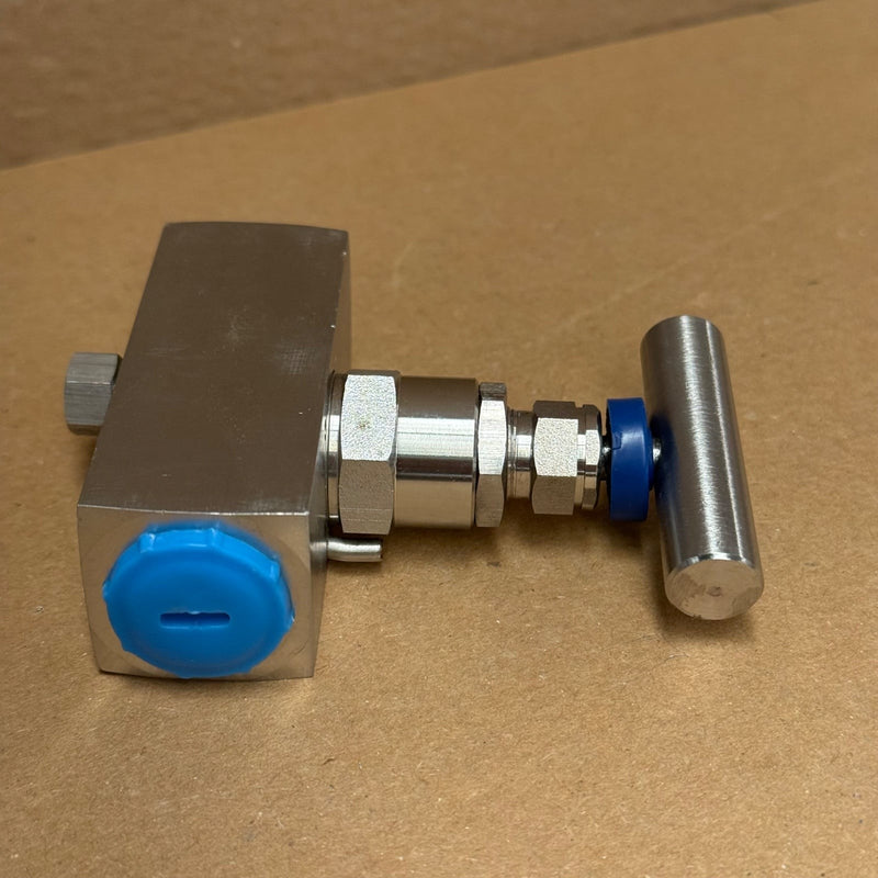 Comfit – 8NF-CIV – Screwed Bonnet Bar Stock Gauge / Bleed Needle Valve