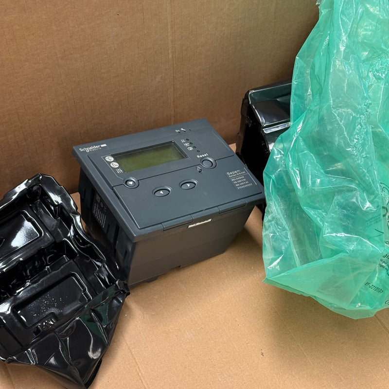 Schneider Electric – REL59806 – SEPAM SERIE 10 B 42E PROTECTION RELAY
