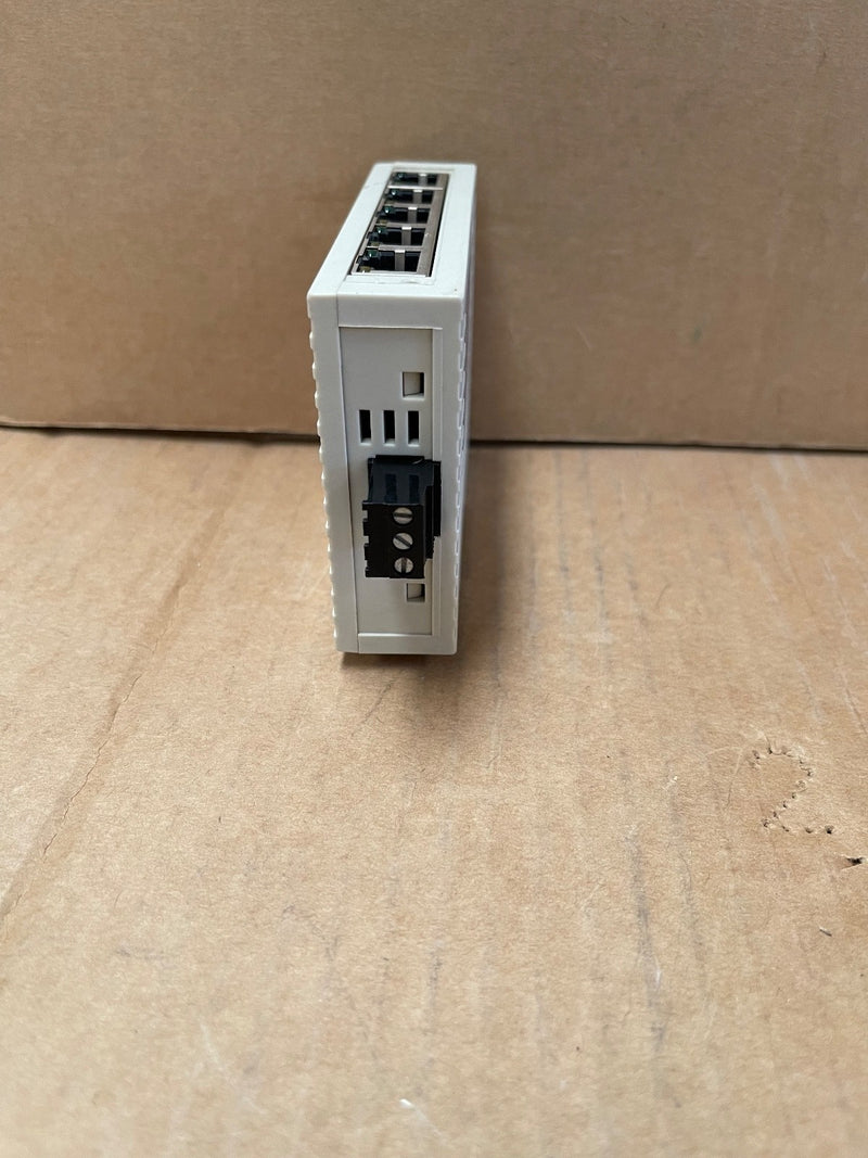 Schneider Electric – ConneXium – TCSESU053FN0 – Ethernet TCP/IP Unmanaged Switch