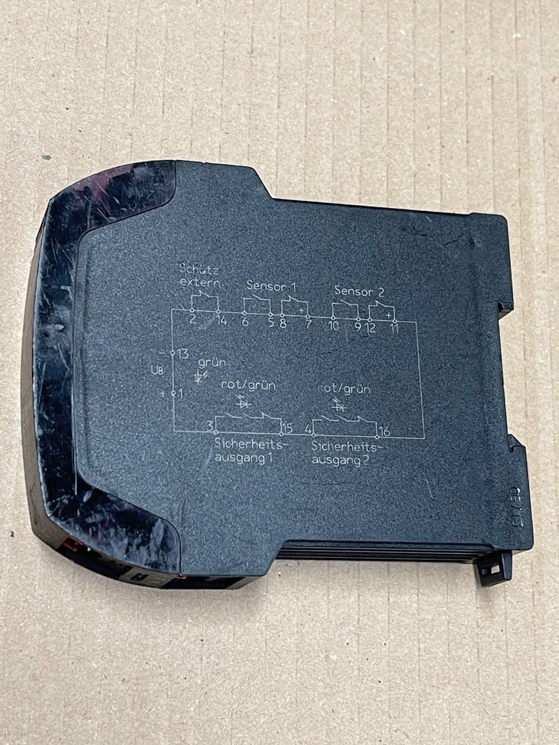Elobau – 470121H1 – Safety Control Unit / Safety Evaluation Module 24 VDC