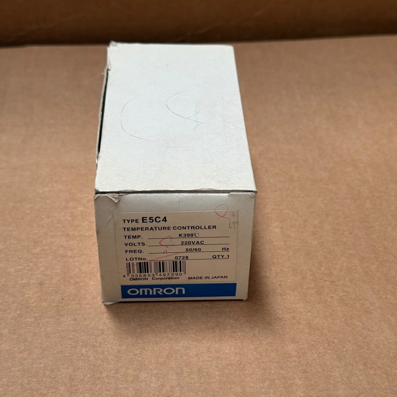 Omron – E5C4 – Temperature Controller 220 V AC