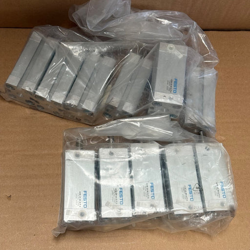 FESTO – 536240 (ADN-20-40-A-P-A) – Compact Pneumatic Cylinder