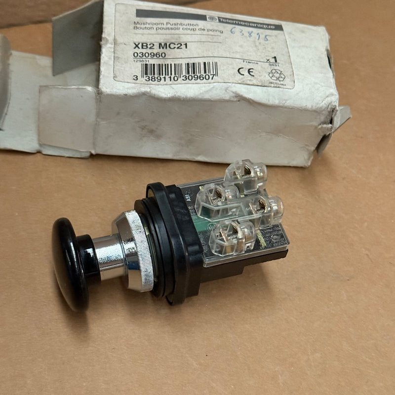 Telemecanique – XB2MC21 – Pushbutton / Mushroom Head Pushbutton