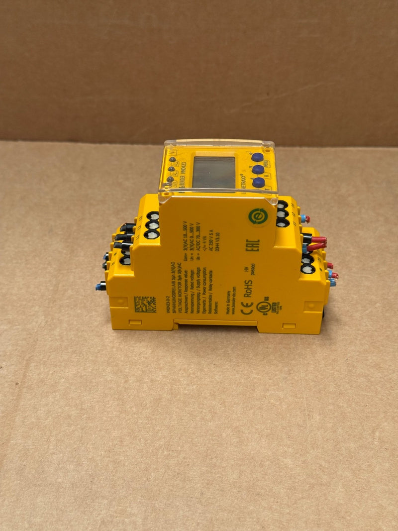 Bender – VMD423‑D‑2 – 3‑Phase Voltage & Frequency Monitoring Relay, 10–500 V AC