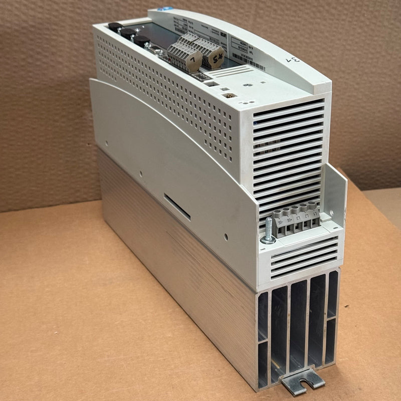 Lenze – EVS9322-ES – Servo Inverter / Servo Controller 9300 Series