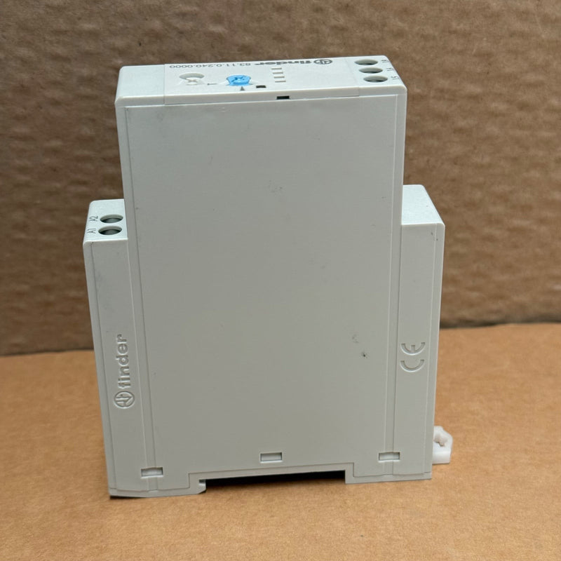Finder – 83.11.0.240.0000 – Modular Timer / ON-Delay Time Relay