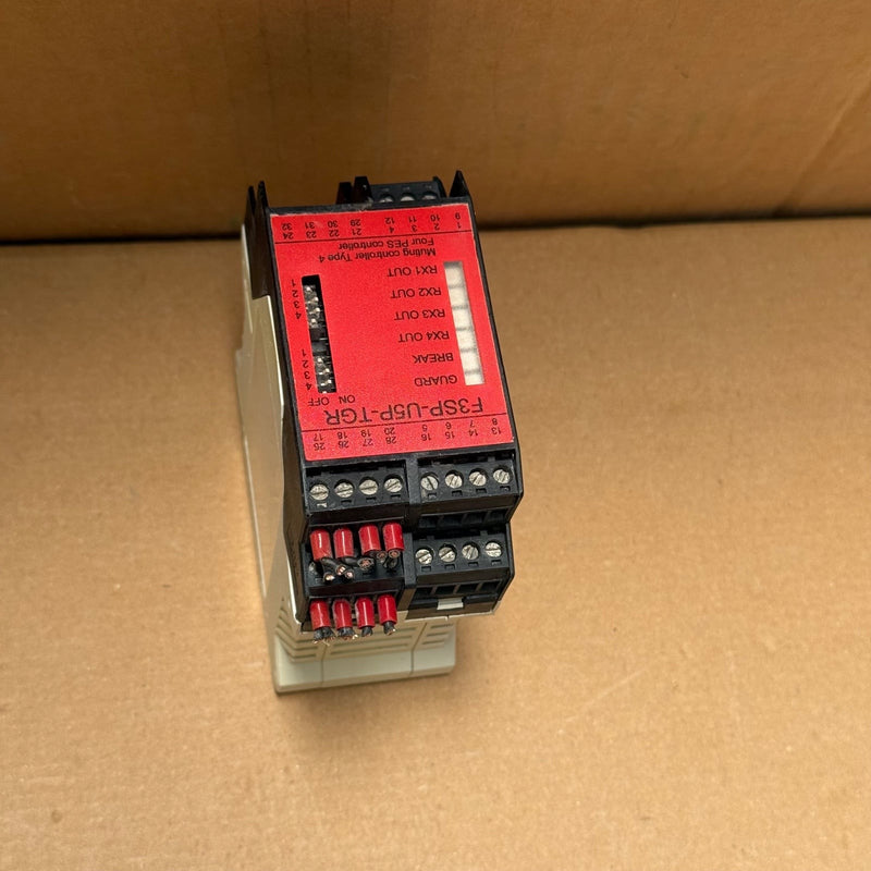 Omron – F3SP-U5P-TGR – Safety Controller with Muting Function