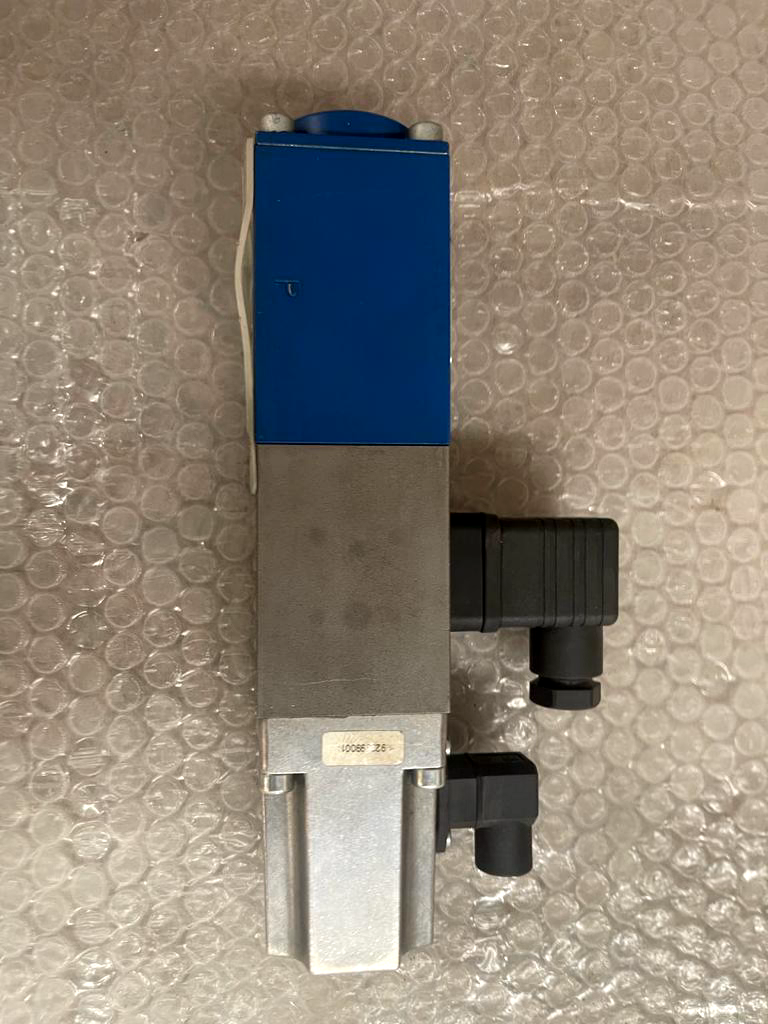Rexroth R900572052 STW 0115-12/X2-40/V Wegeventil