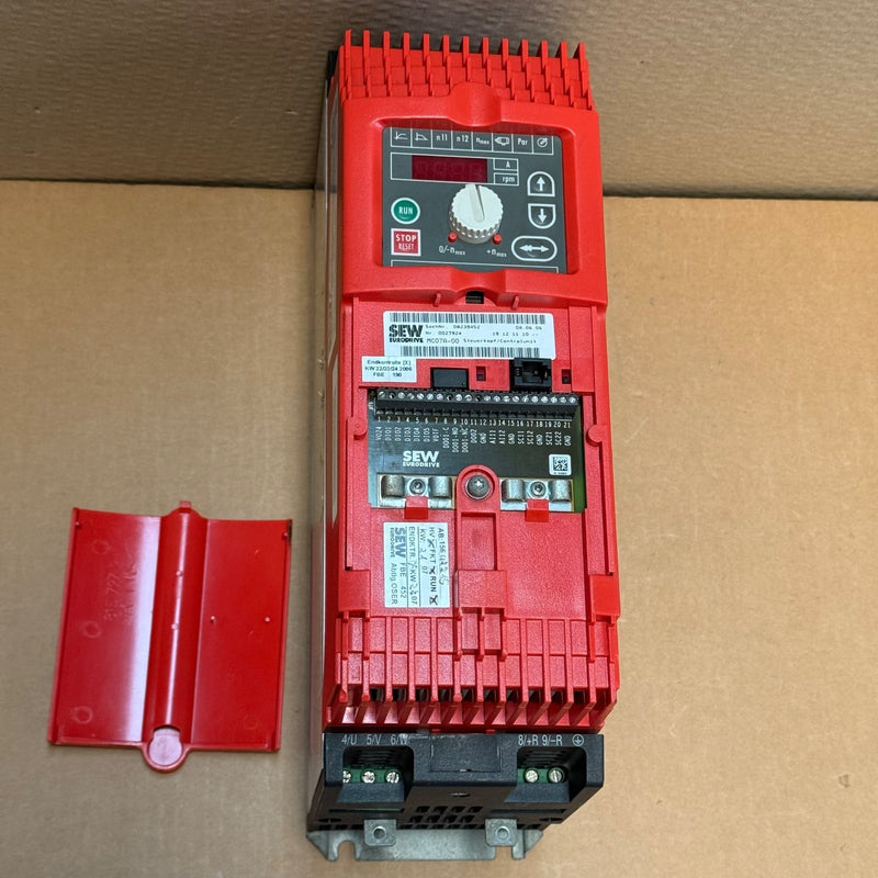 SEW-Eurodrive – MC07A055-5A3-4-00 + MDX60A0054-5A3-4-00 – Frequency Inverter