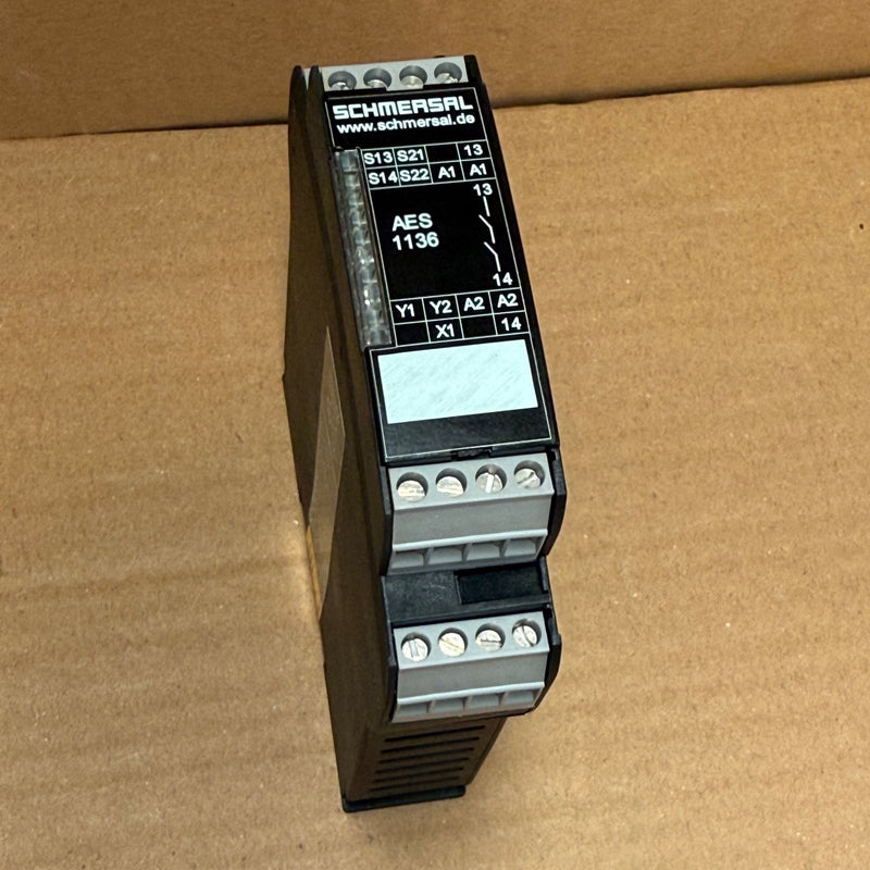 Schmersal – AES 1136 – Safety Relay / Safety Monitoring Module