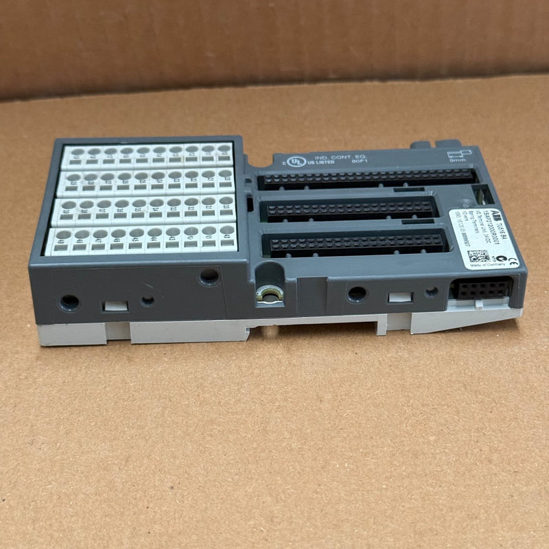 ABB – TU516 (1SAP212000R0001) – AC500 / S500 I/O Terminal Unit TU516 B4
