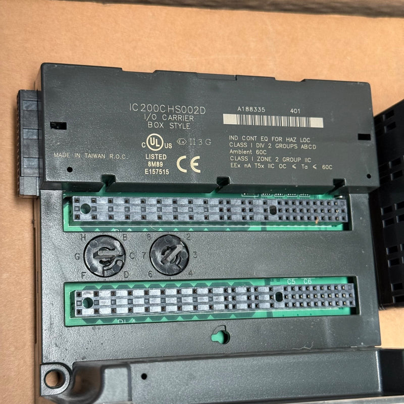 GE Fanuc – IC200MDL750D – 32-Point Discrete Output Module Kit with IC200CHS002D
