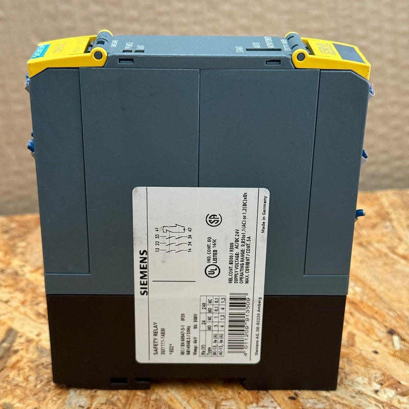 Siemens – 3SK1111-1AB30 – SIRIUS Safety Relay / Standard Basic Unit