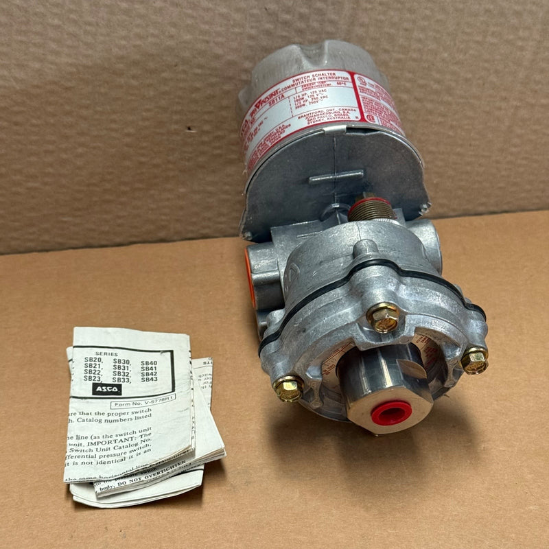 ASCO – SB11A + TH10A44 – Tri-Point Pressure Switch / Transducer Assembly