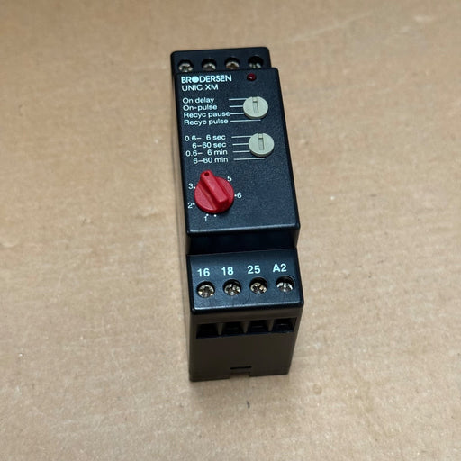 Brodersen Systems – XM-D1 (XM SPDT D1) – Multi-Function DIN Rail Timer Relay