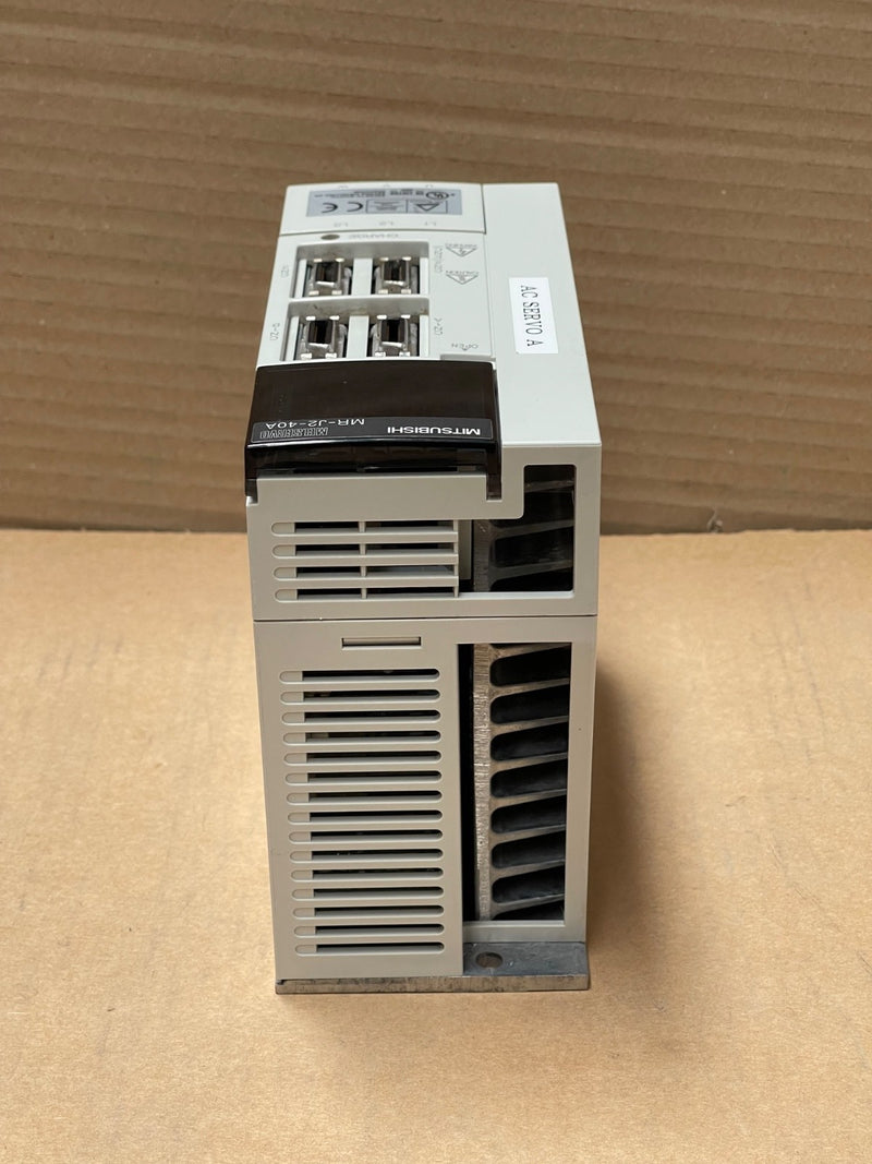 Mitsubishi Electric – MR‑J2S‑40A – MELSERVO J2S 0.4 kW Servo Drive / Amplifier
