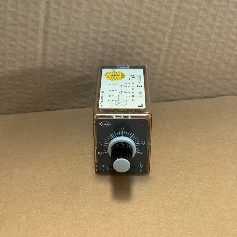 Tesch – E 72.0X202 – Analogue Time Delay Relay / Timer