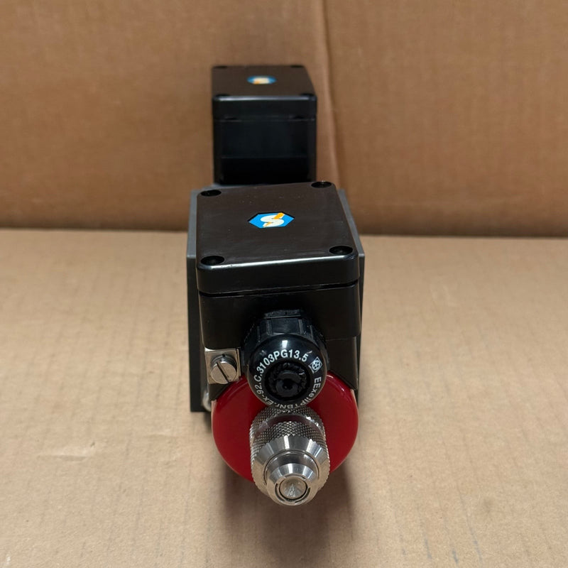 BUCHER HYDRAULICS – EEX-WEV-43-H-10-3 – Solenoid Operated 4/3-Way Valve + 2C52