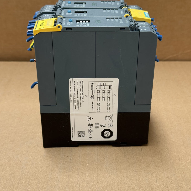 Siemens – 3SK1121-2AB40 – SAFETY RELAY
