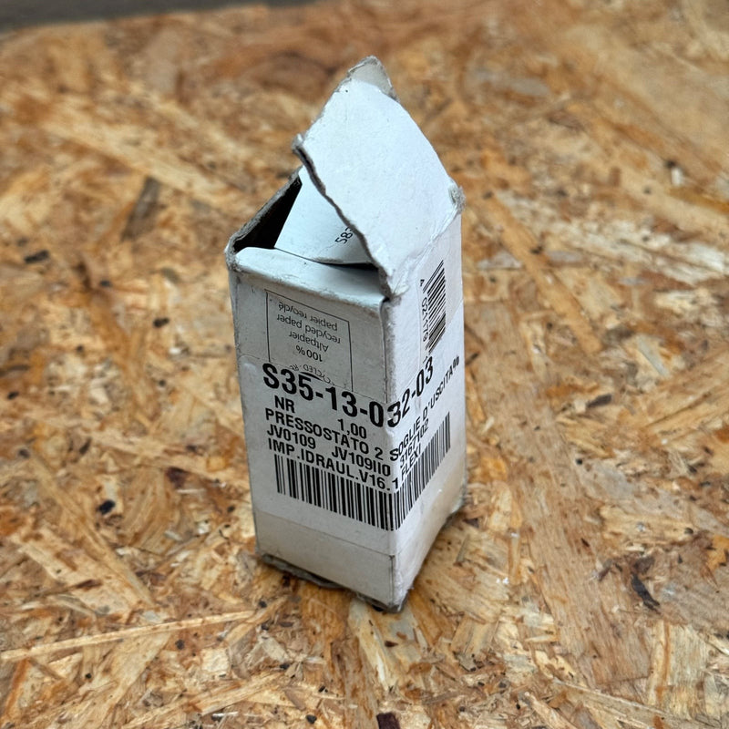 ifm electronic – PK6522 (PK-100-SFG14-HCPKG/US) – Electronic Pressure Switch
