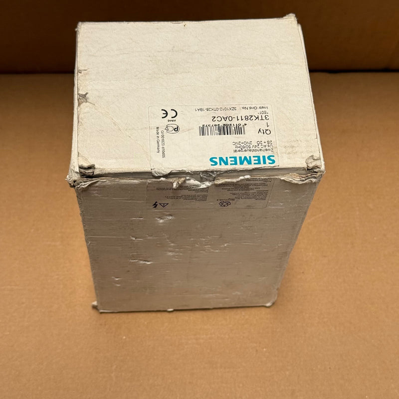 Siemens – 3TK2811-0AC2 – Two-Hand Control Relay