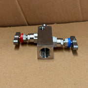 Parker – HBSNVS28F8M4FNC – Block and Bleed Manifold Valve