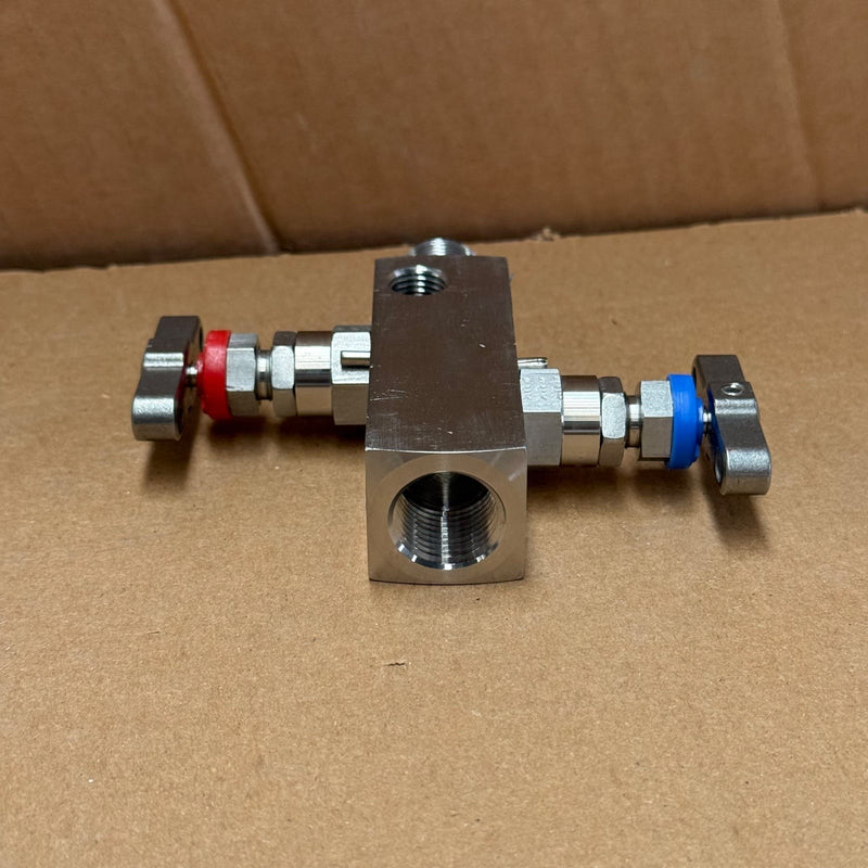 Parker – HBSNVS28F8M4FNC – Block and Bleed Manifold Valve