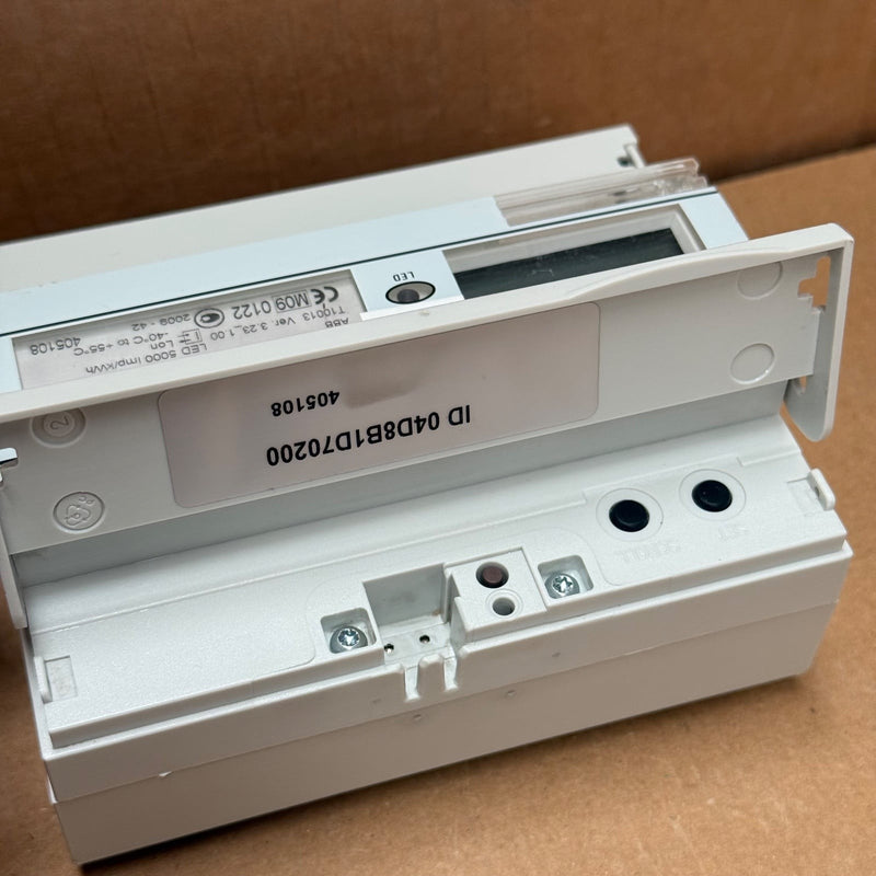 ABB – 2CMA180823R1000 – DAL 13000 Three-Phase Energy Meter