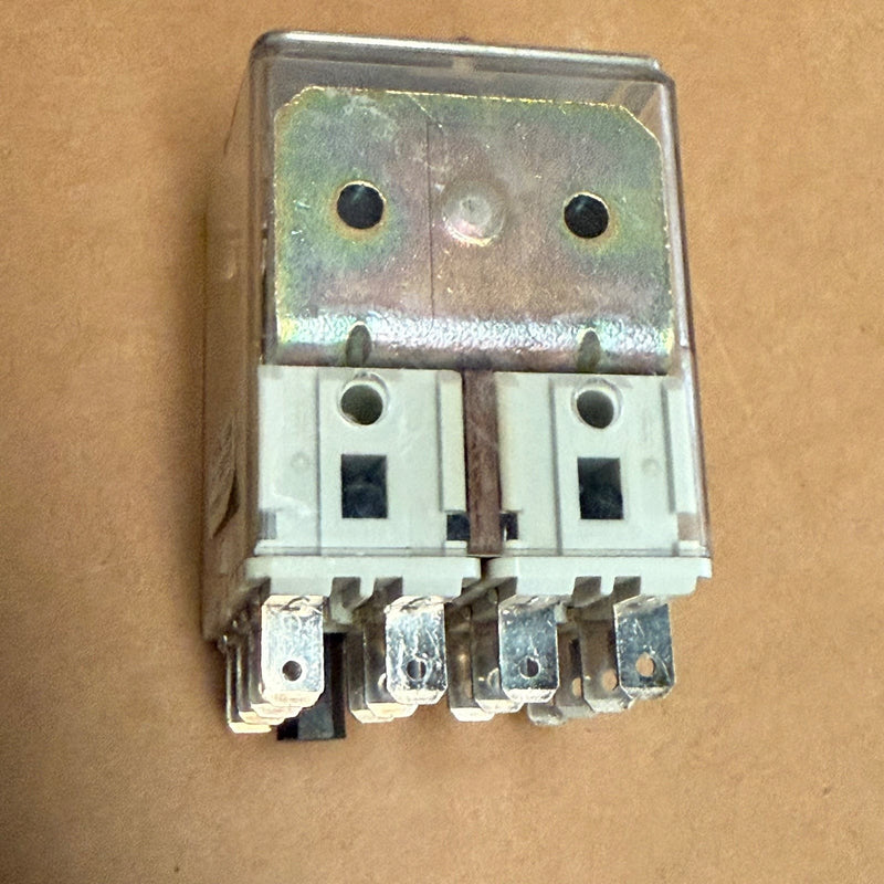A.M.R.A. – BiPOK SPA – Plug-in Auxiliary Relay (220V AC, 4 C/O - 4PDT)