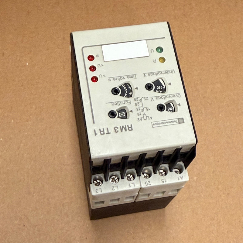 Telemecanique – RM3TR112VS7 – 3-Phase Phase/Voltage Loss Control Relay