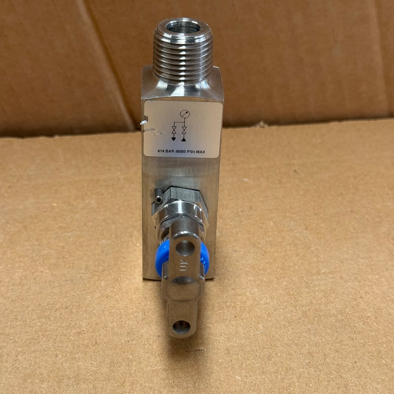 Parker – HBSNVS28F8M4FNC – Block and Bleed Manifold Valve