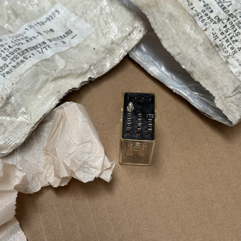 Siemens – V23154-D0422-B310 – RELAY