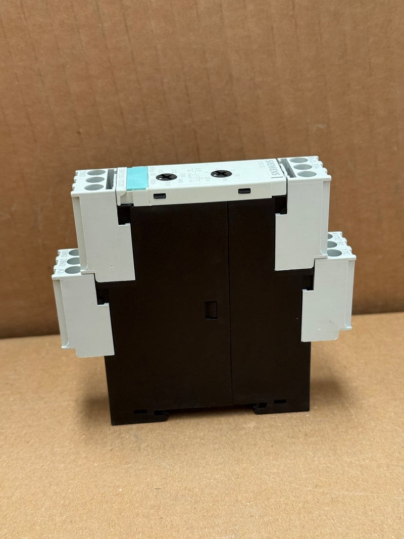 Siemens – 3RP1560-1SQ30 – SIRIUS Star-Delta Timing Relay