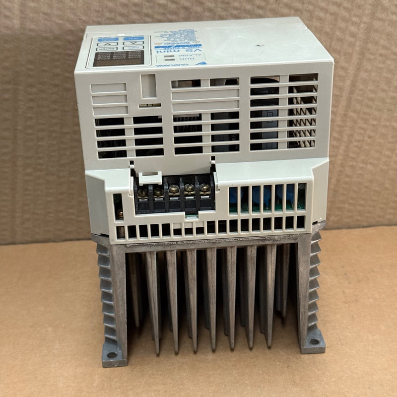 Yaskawa – CIMR-XCAC41P5 – VS mini C Series / AC Microdrive / Inverter Drive