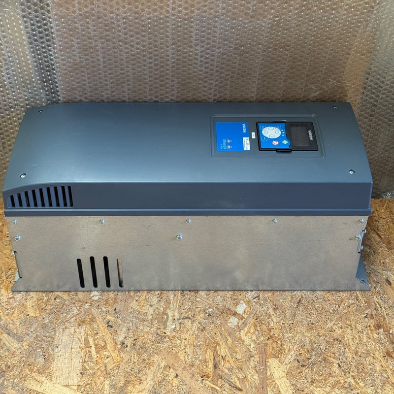 Danfoss – NXI01055-A2T0CSV-A1AFBLD2EA+FL23+DLDE+LPC2 – VACON NXI Inverter Unit