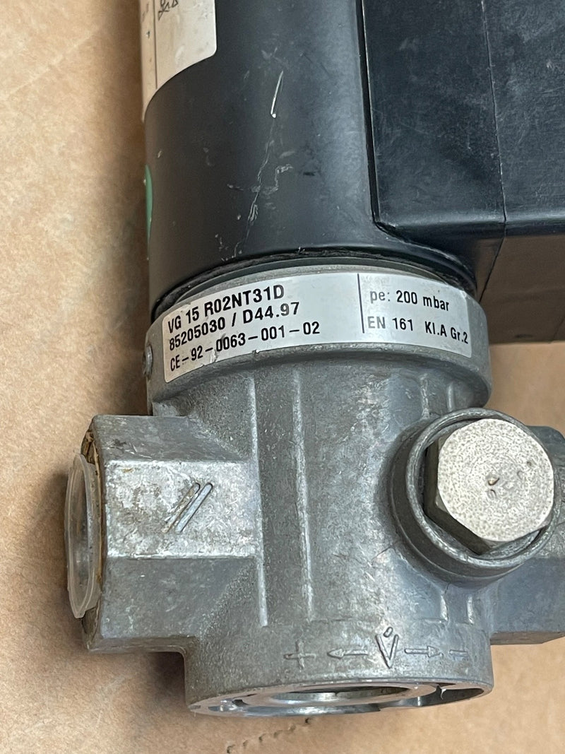 Kromschroder – VG 15R02NT31D – VG Series Gas Solenoid Valve DN15, 220–240 V AC