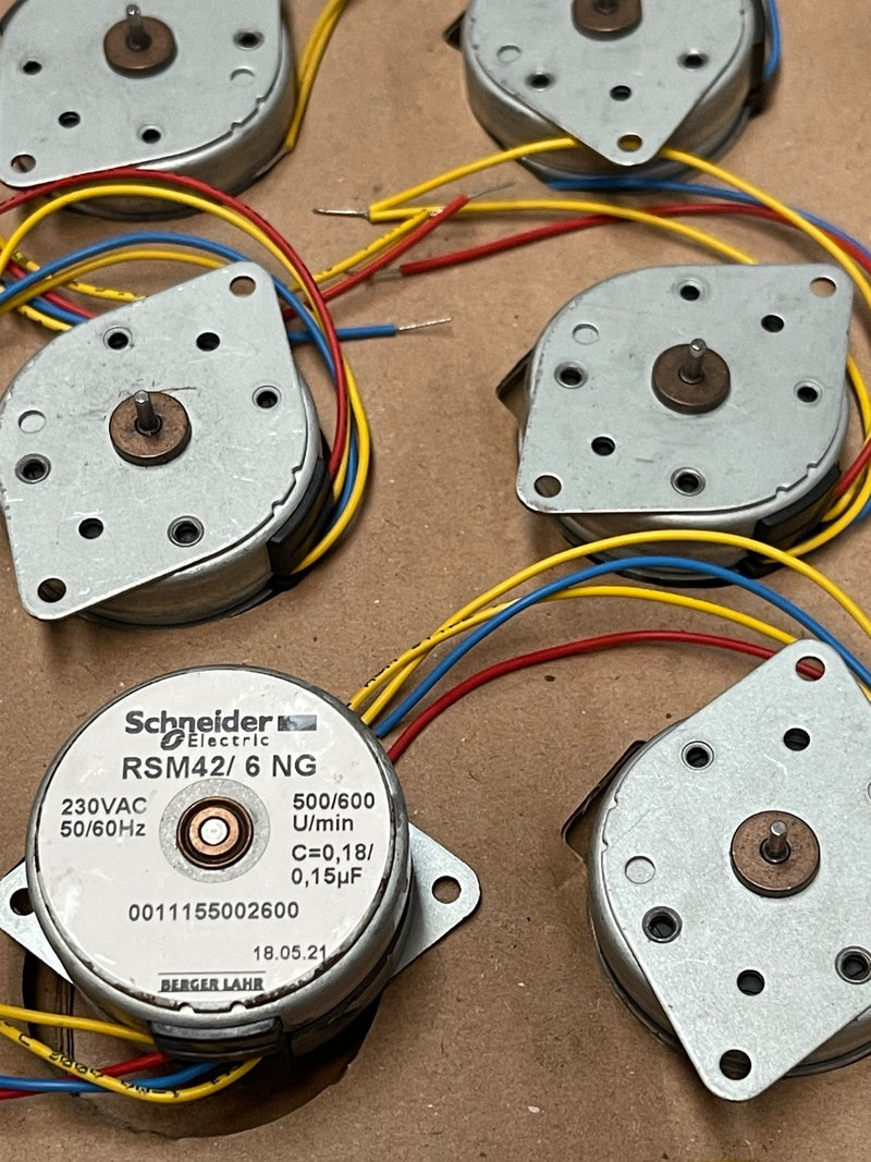1PCs Schneider Electric RSM42/6 NG Lexium TinCan Stepper Motors 230VAC