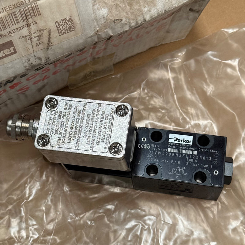 Parker Hannifin – D1VW020BNJEE92XG013 – Hydraulic Directional Control Valve