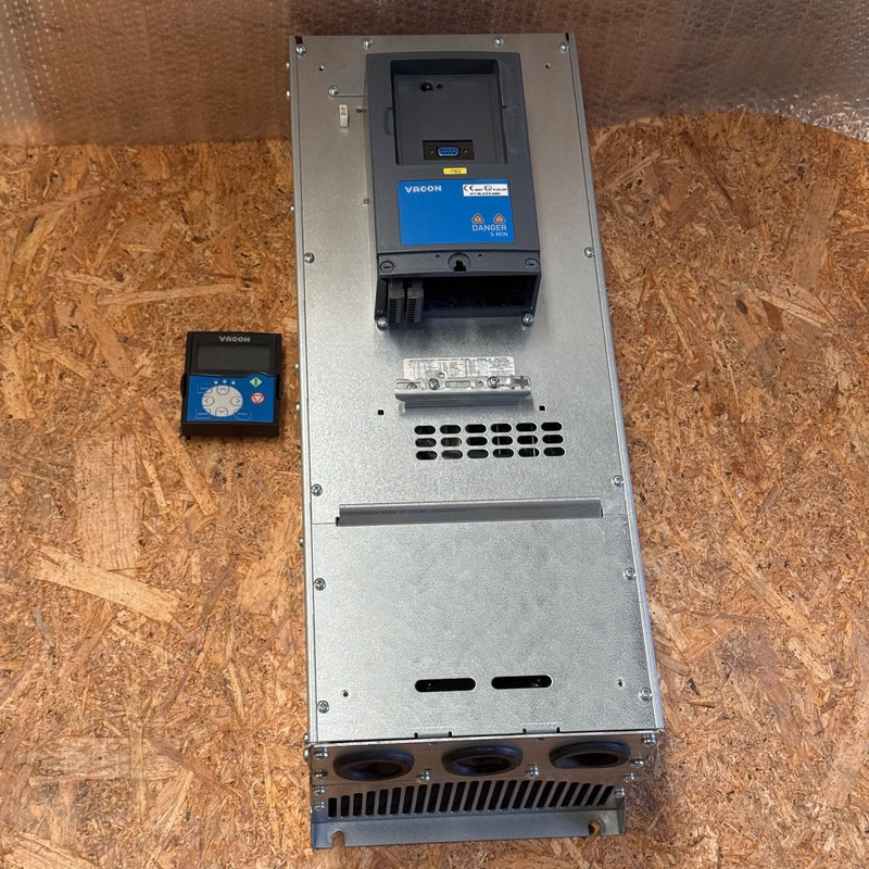 Danfoss – NXI01055-A2T0CSV-A1AFBLD2EA – VACON NXI Inverter Unit (105A)