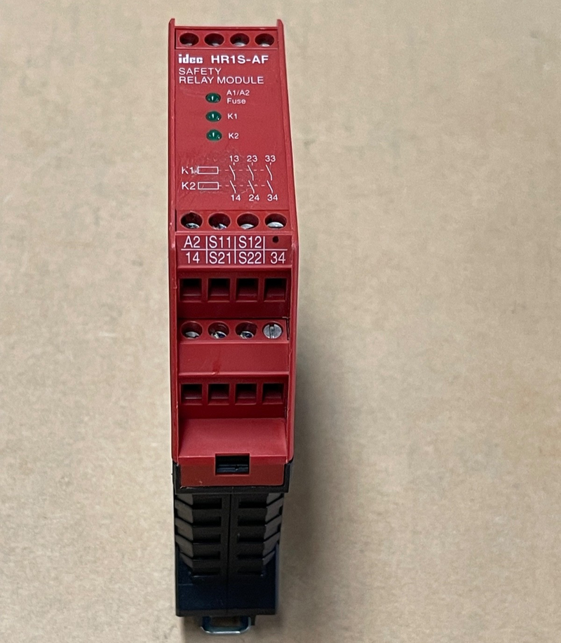 IDEC – HR1S‑AF5130 – Safety Relay Module 24 V AC/DC (E‑Stop / Safety Circuit)