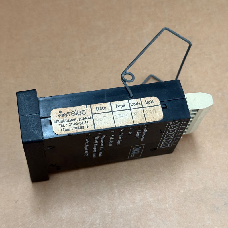 Syrelec – 1300A – Digital Tachometer / Frequency Counter