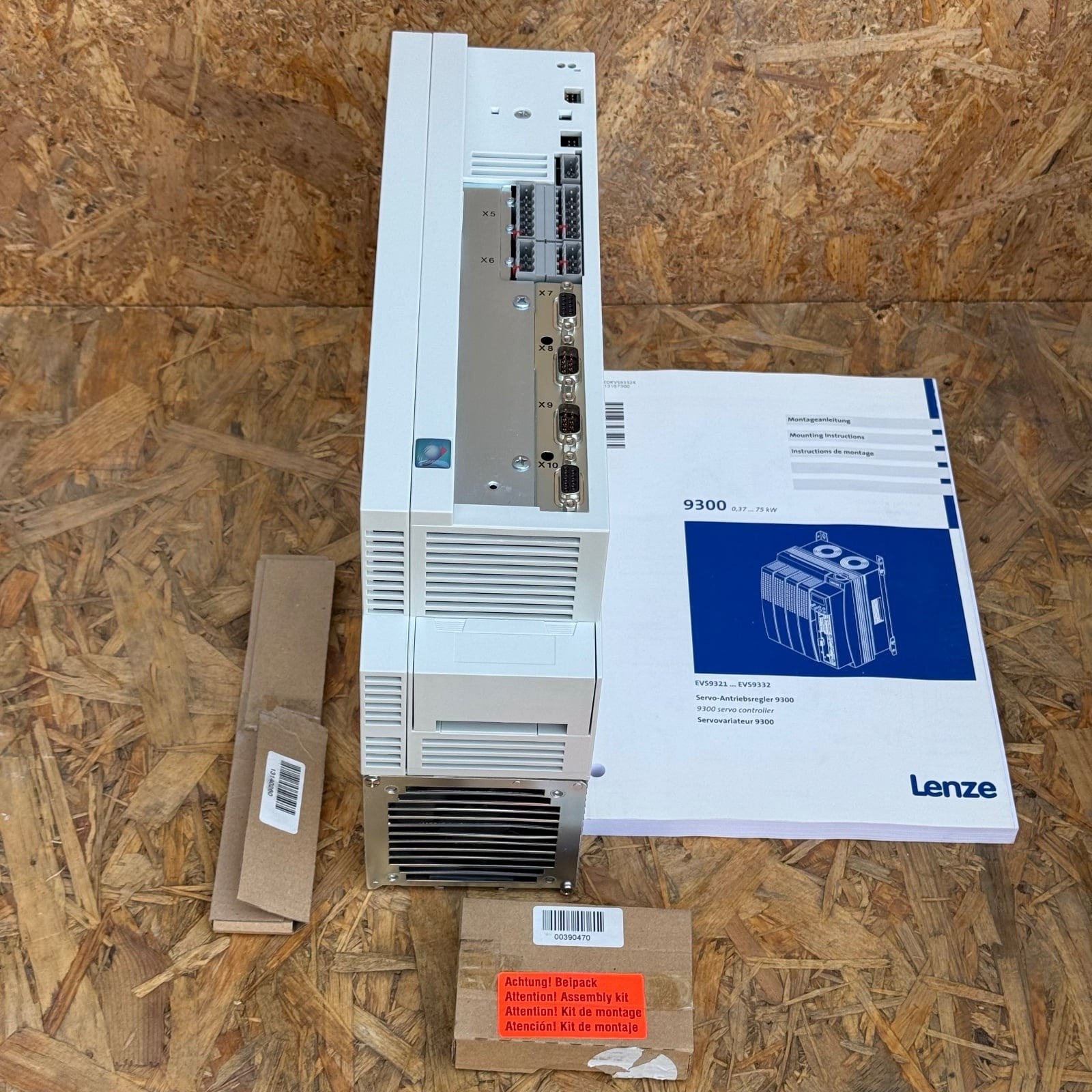 Lenze – EVS9324-ES – Servo Inverter / Standard Servo Drive